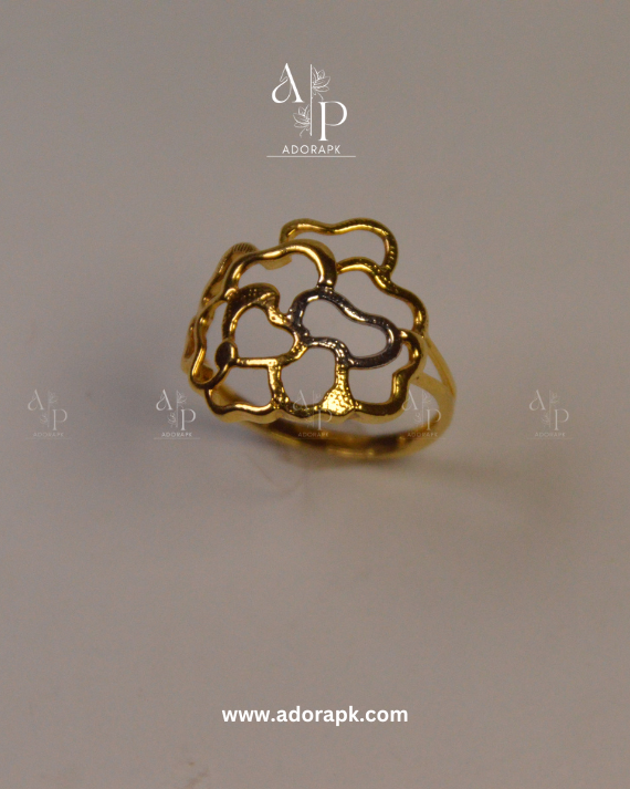 Lustre Lily Ring